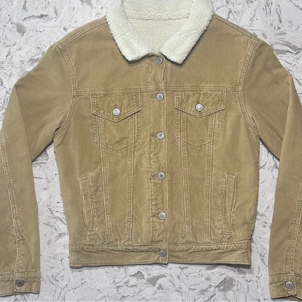 John Galt California Corduroy Sherpa Jacket Tan, cozy lined Size Small/Medium.